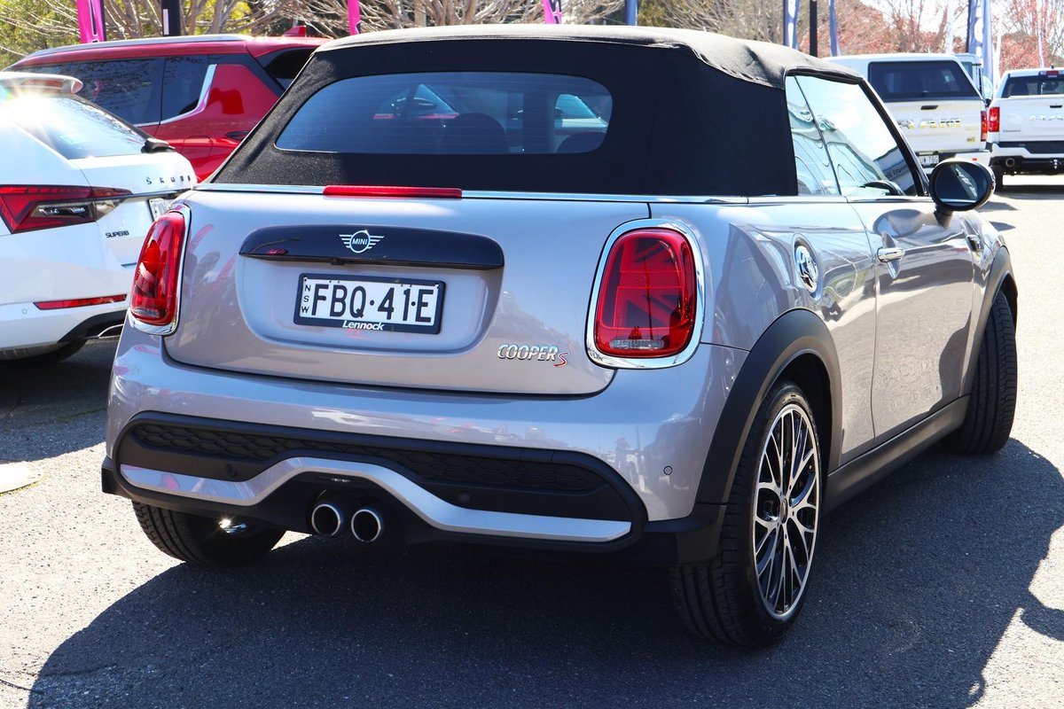 2023 MINI Convertible Cooper S Classic F57 LCI-2 image 12