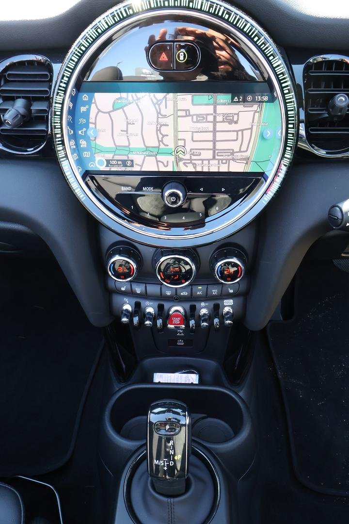 2023 MINI Convertible Cooper S Classic F57 LCI-2 image 21
