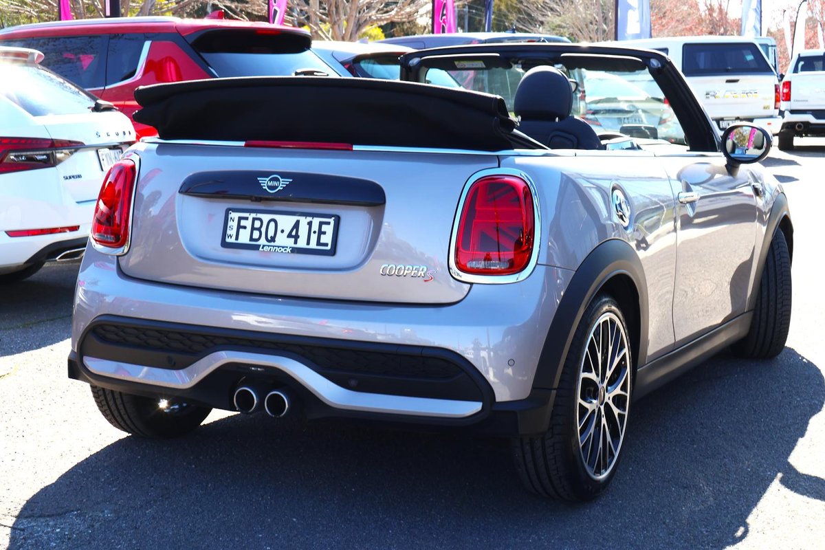 2023 MINI Convertible Cooper S Classic F57 LCI-2 image 11