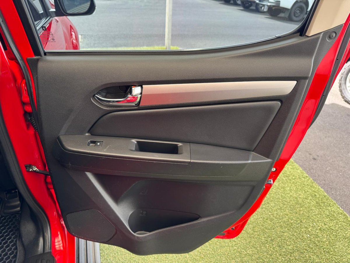 2018 Holden Colorado Z71 RG MY18 4X4 Dual Range image 13