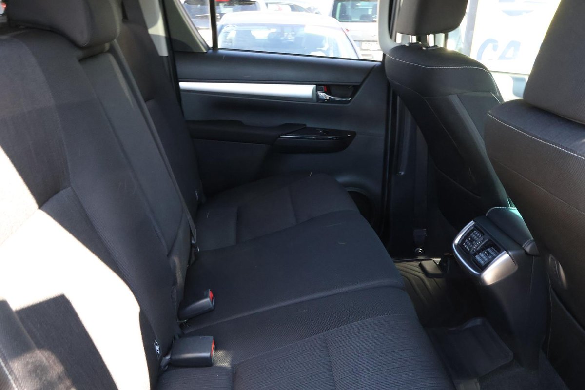 2021 Toyota Hilux SR5 GUN126R 4X4 Dual Range image 22