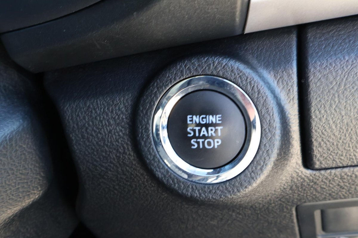 2021 Toyota Hilux SR5 GUN126R 4X4 Dual Range image 16