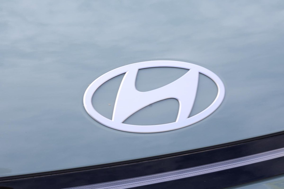 2024 Hyundai Kona Premium SX2.V1 MY24 image 35