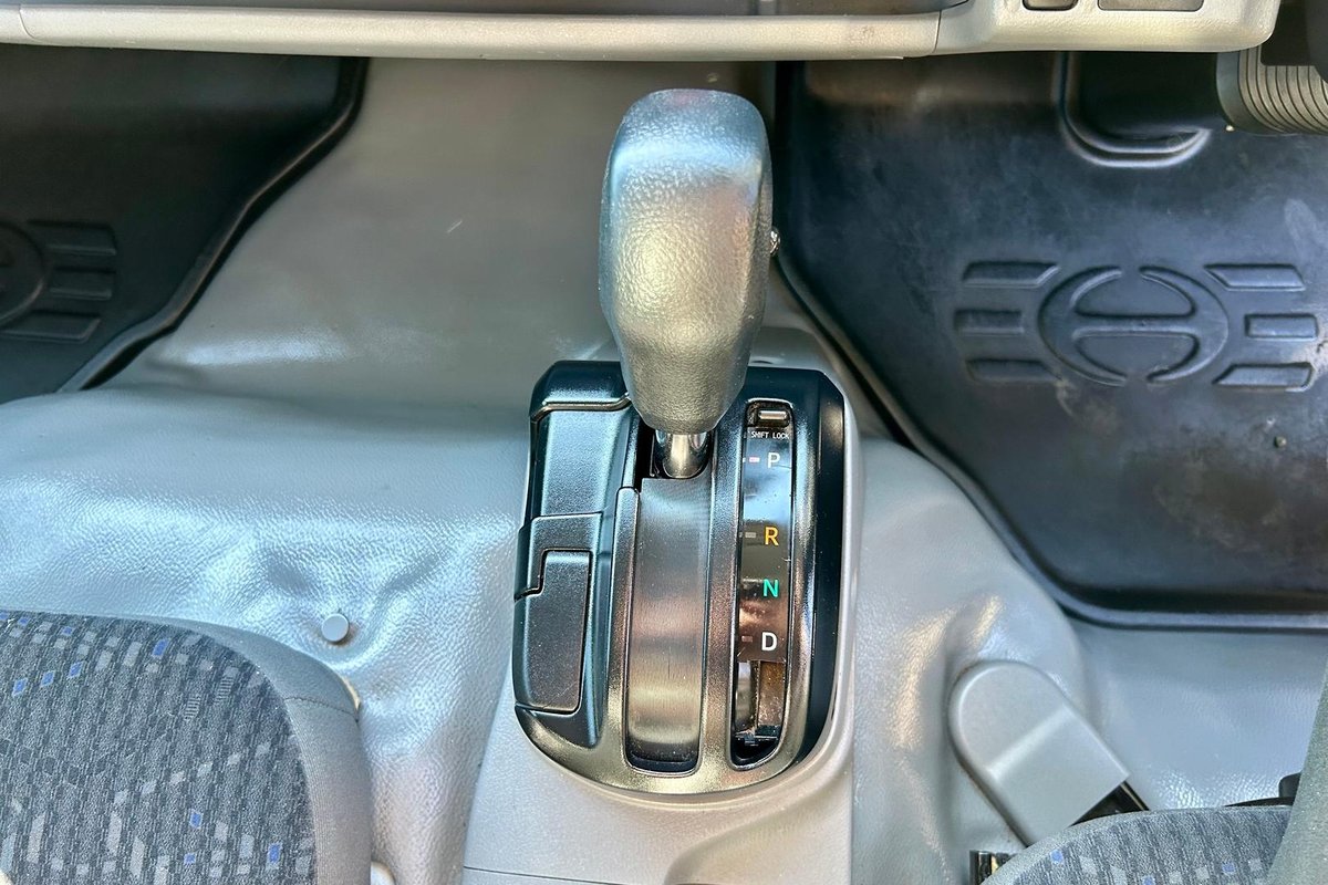 2020 Hino 300 Series 616 image 25