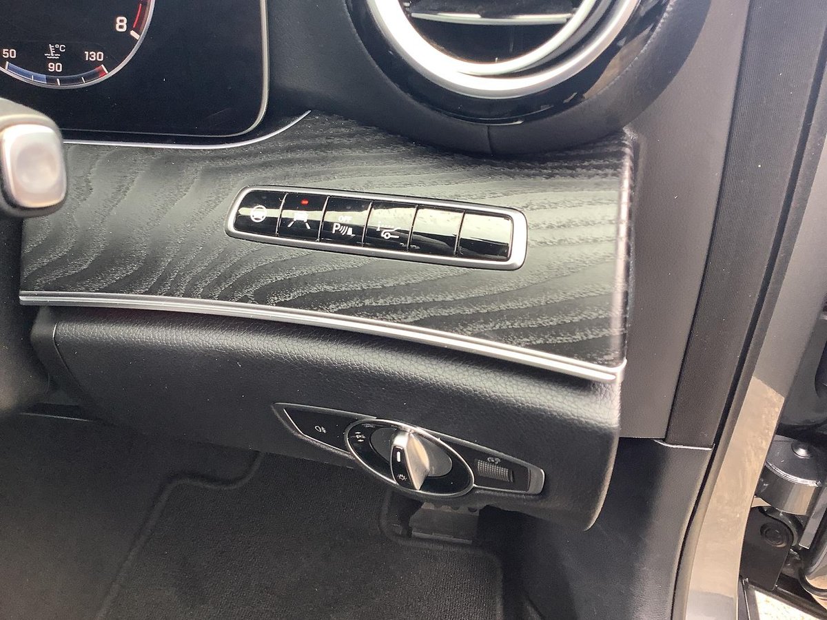 2020 Mercedes-Benz E-Class E300 W213 image 23
