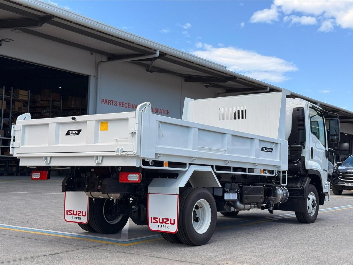 2026 Isuzu Frr 110-240 Tipper image 12