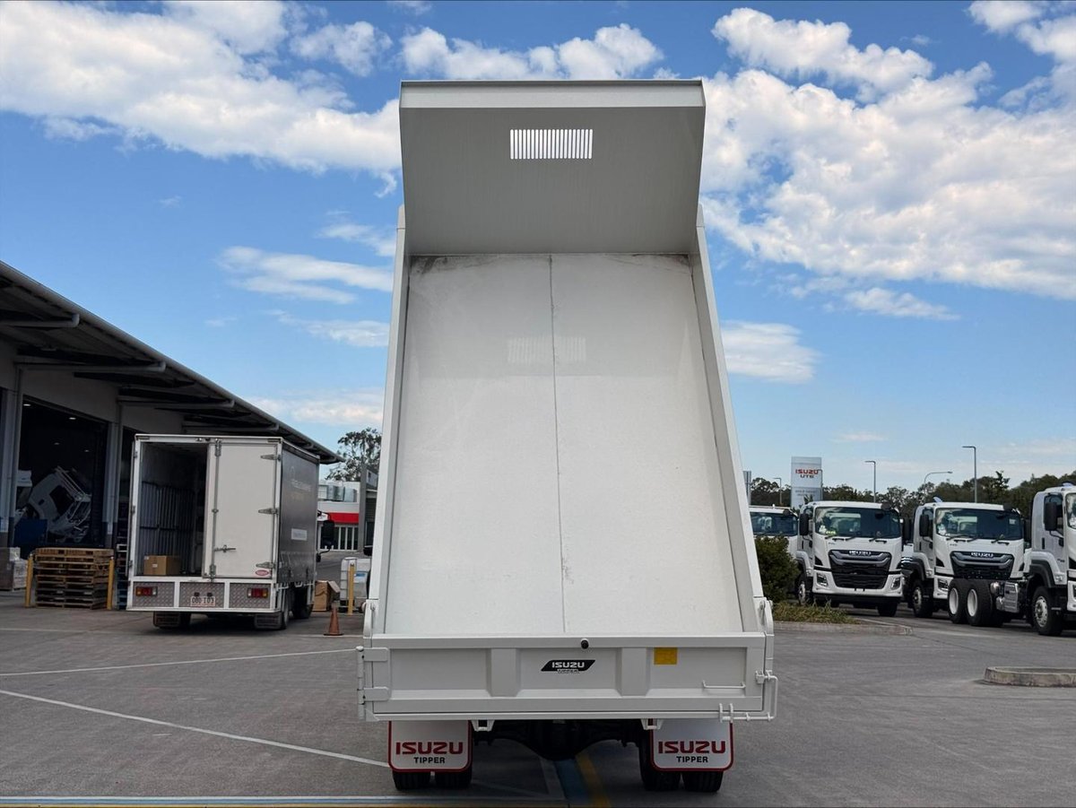 2026 Isuzu Frr 110-240 Tipper image 11