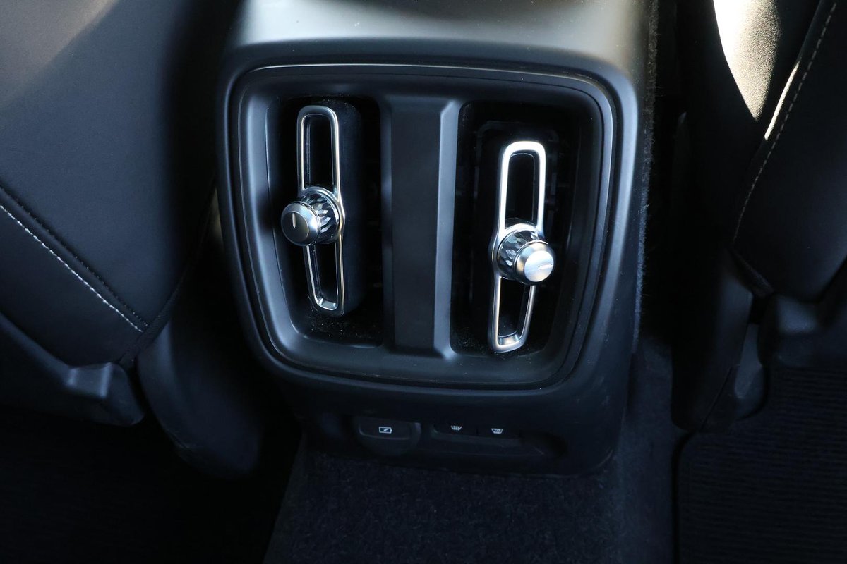 2024 Volvo C40 Recharge Twin MY24 AWD image 24