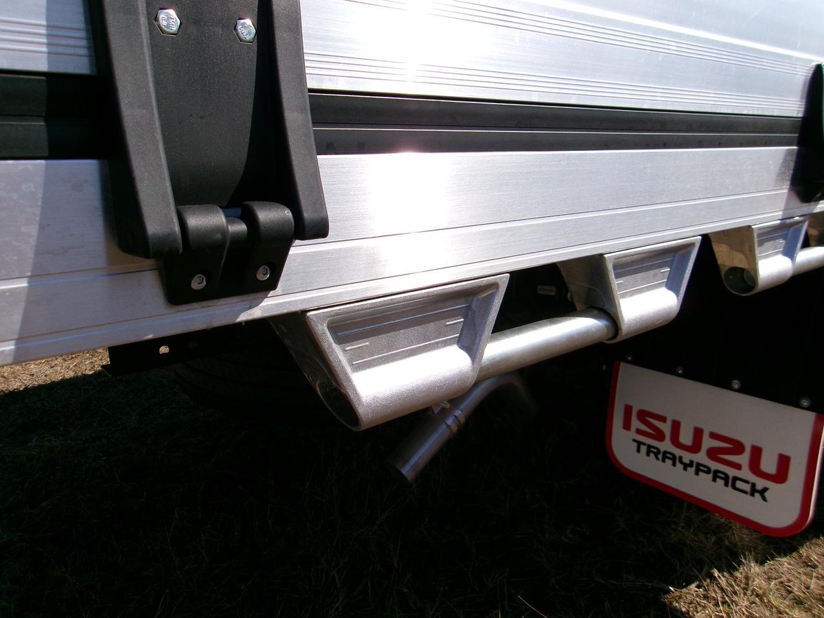 2026 Isuzu N Series NLR 45-150 DT D34 Traypack image 9
