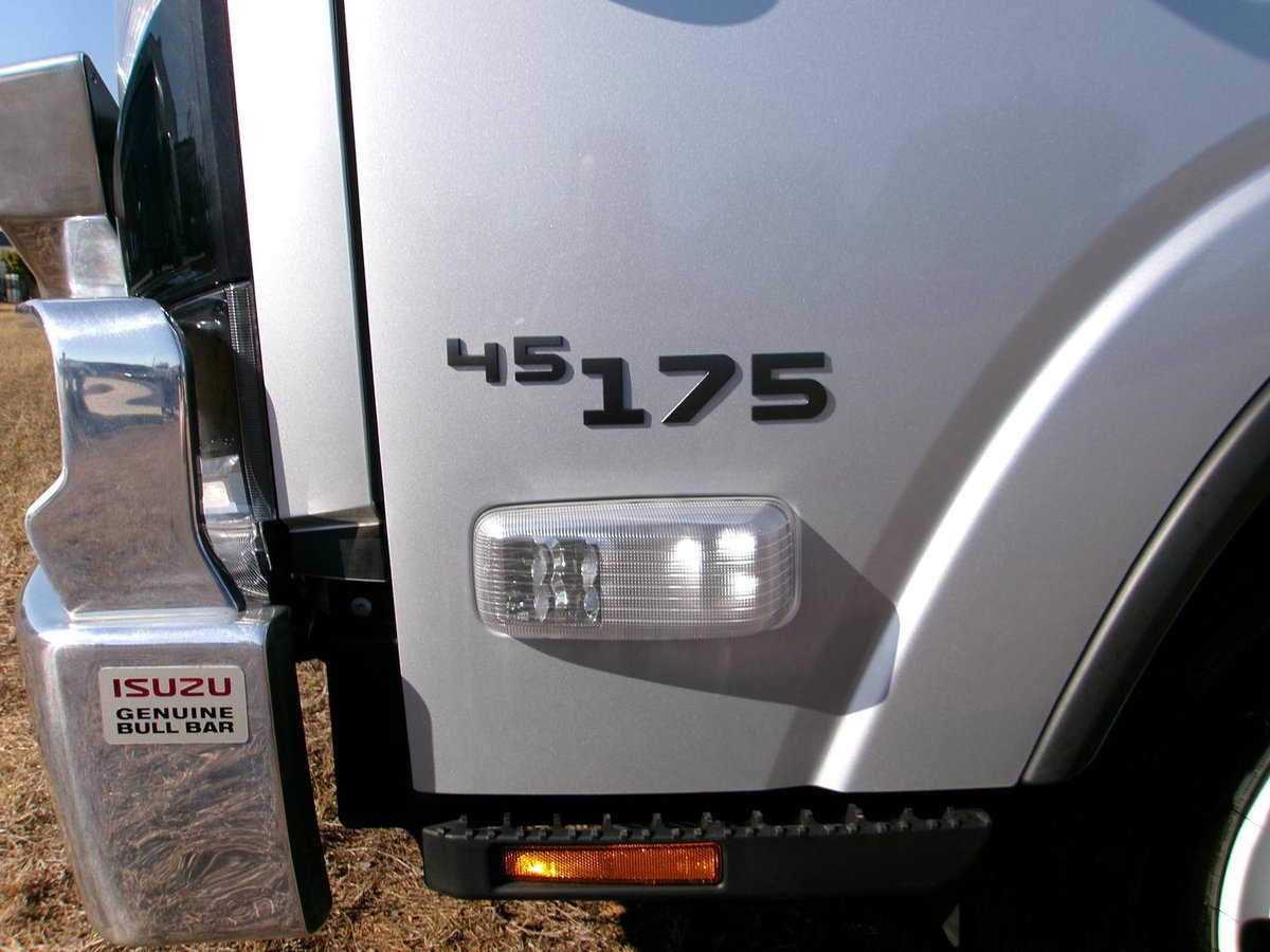 2026 Isuzu N Series NPR 45/65-175 DT D28 Tradepack image 10