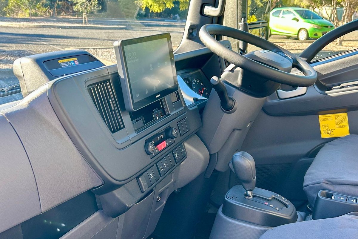 2026 Isuzu N Series NLR 45-150 DT D25 Tipper image 25