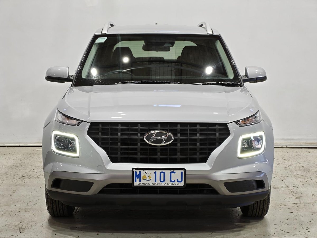 2022 Kia Stonic image 2