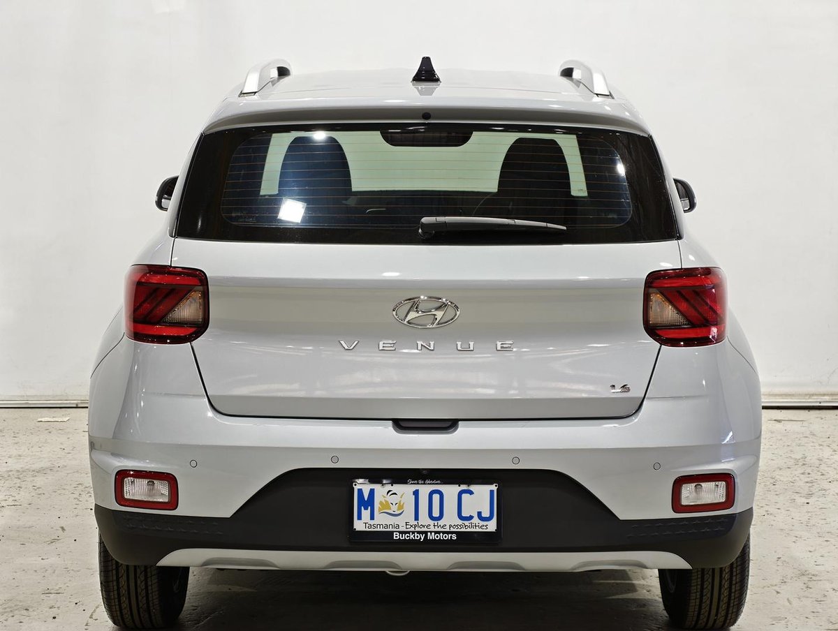 2022 Kia Stonic image 3