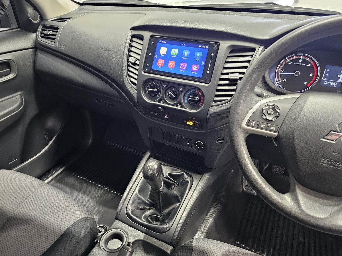 2024 Mitsubishi Triton GLX MR MY23 4x2 image 14