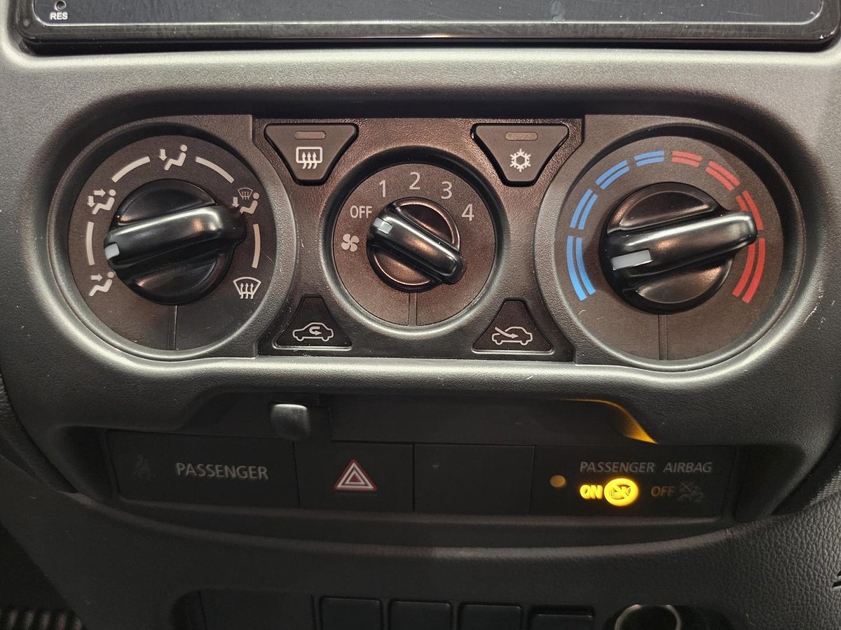 2024 Mitsubishi Triton GLX MR MY23 4x2 image 20