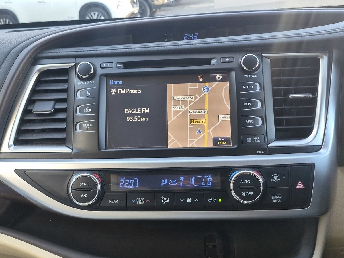 2016 Toyota Kluger image 20
