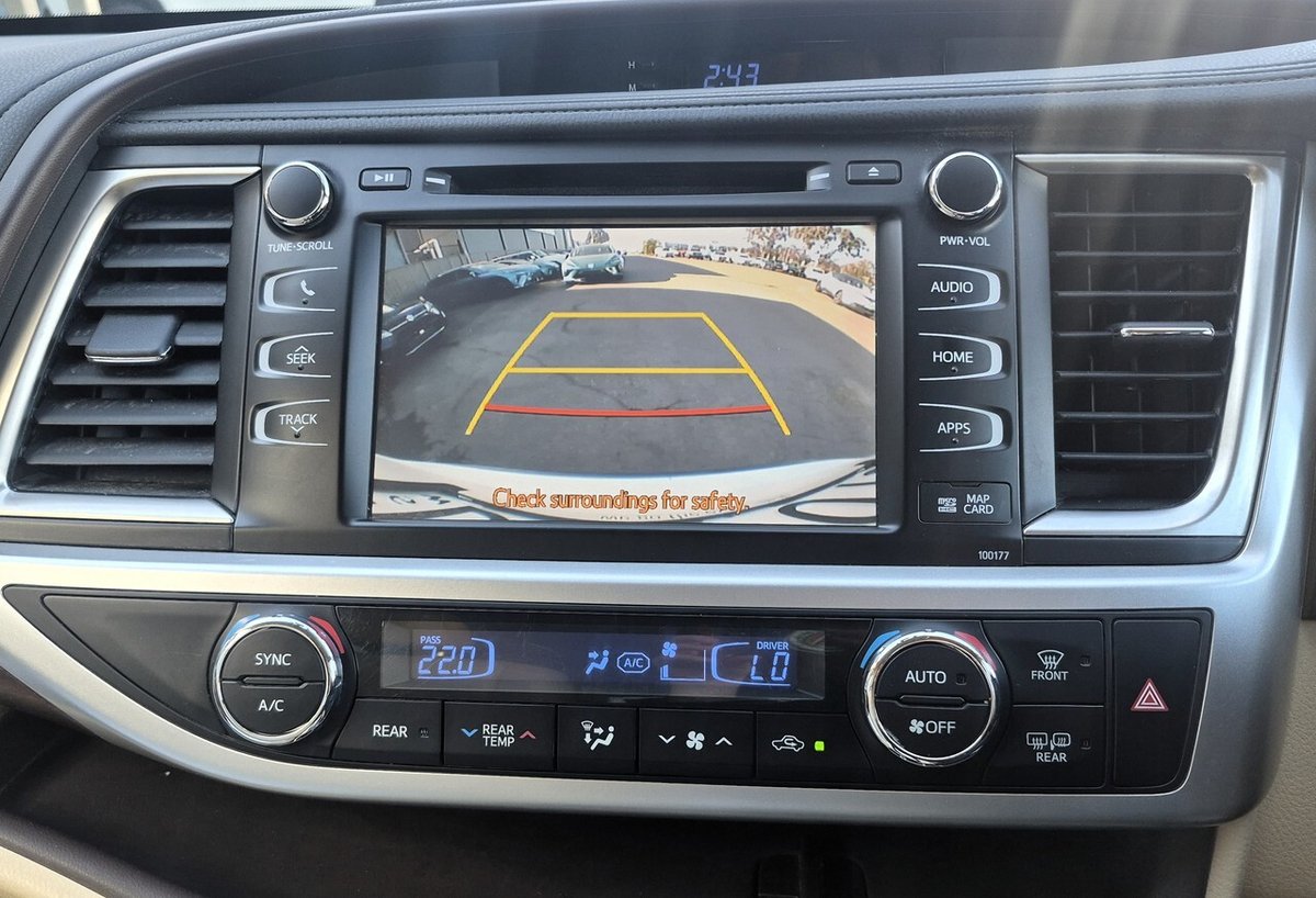 2016 Toyota Kluger image 22