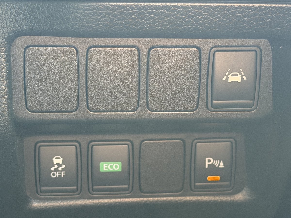 2016 Nissan QASHQAI Ti J11 image 22
