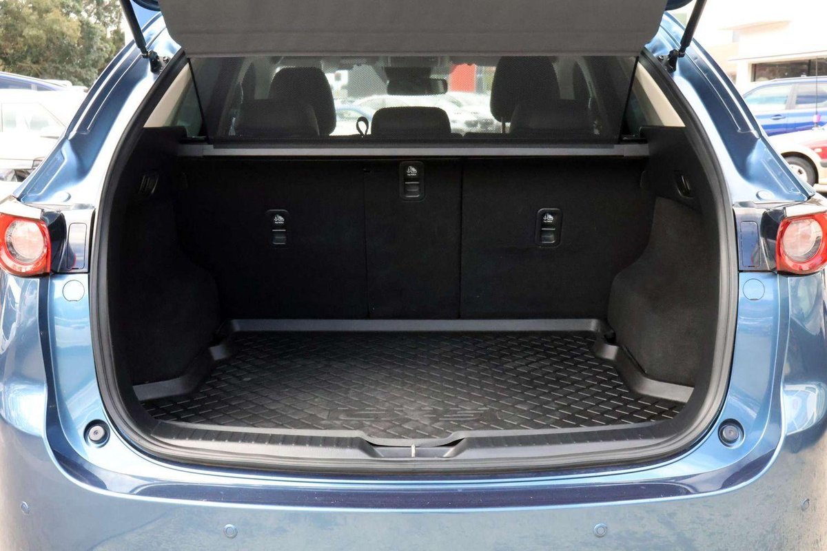 2020 Mazda CX-5 Touring KF Series AWD image 24