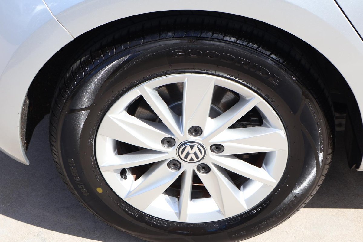 2016 Volkswagen Golf 92TSI Trendline 7 MY16 image 26