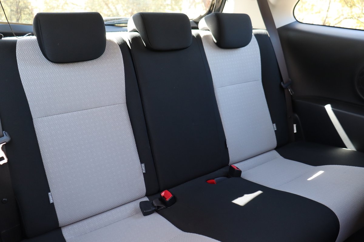 2013 Toyota Yaris YR NCP130R image 13