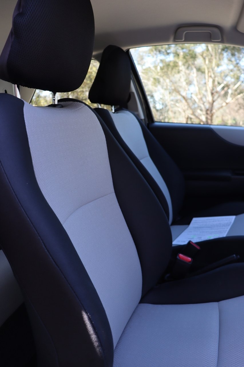 2013 Toyota Yaris YR NCP130R image 8
