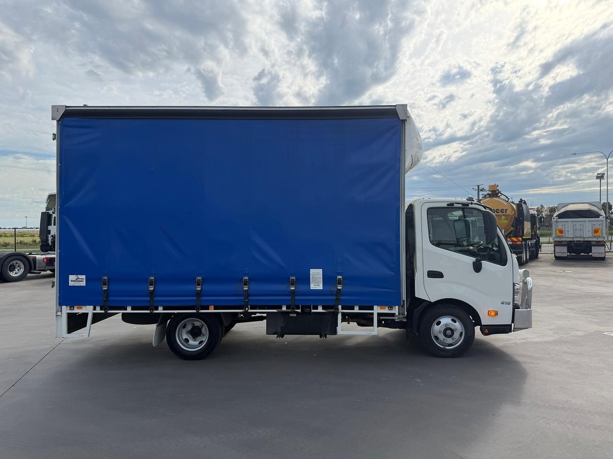 2024 Hino 300 Series 616 image 9