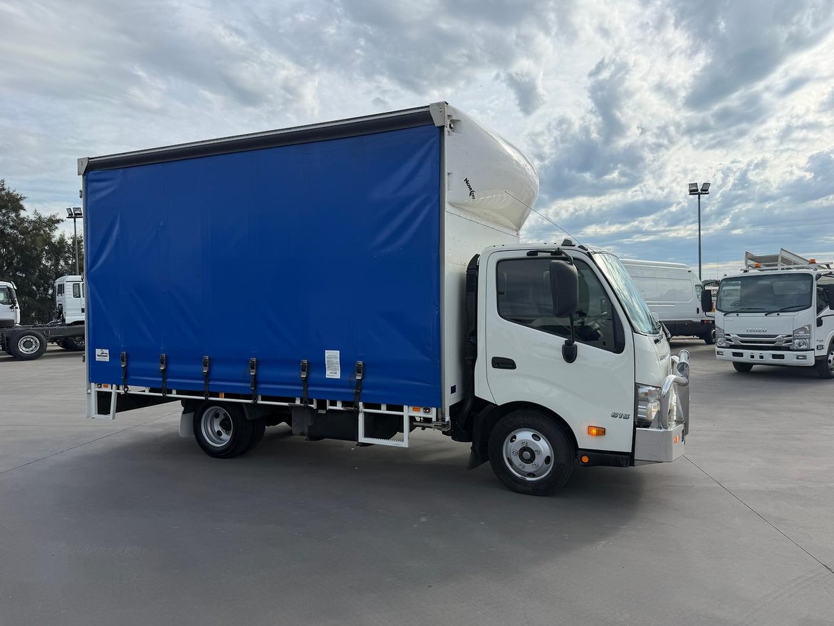 2024 Hino 300 Series 616 image 10