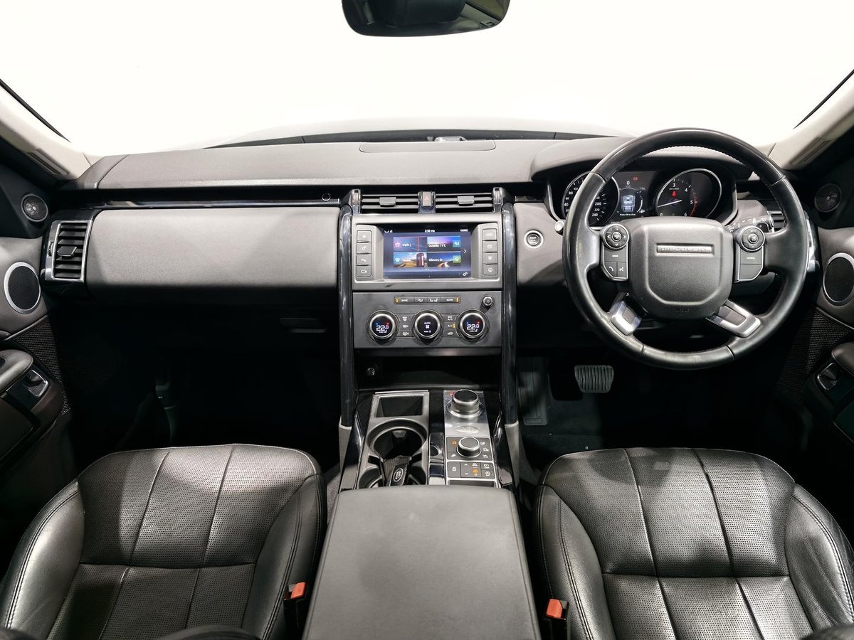 2017 Land Rover Discovery TD6 SE Series 5 MY17 4X4 Dual Range image 10