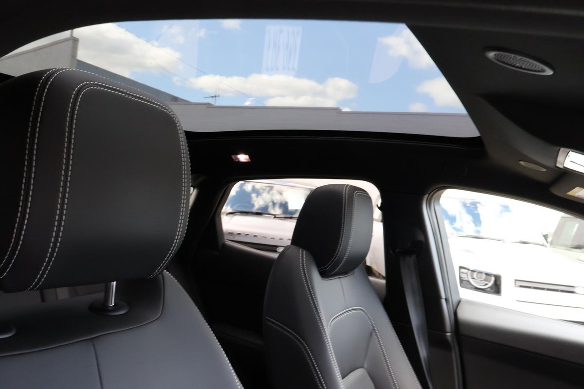 2024 Jaguar E-PACE P250 R-Dynamic SE X540 MY24.5 AWD image 26