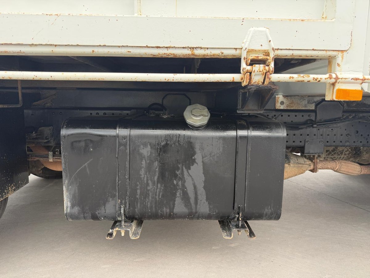 2008 Isuzu N Series NPR 400 image 12