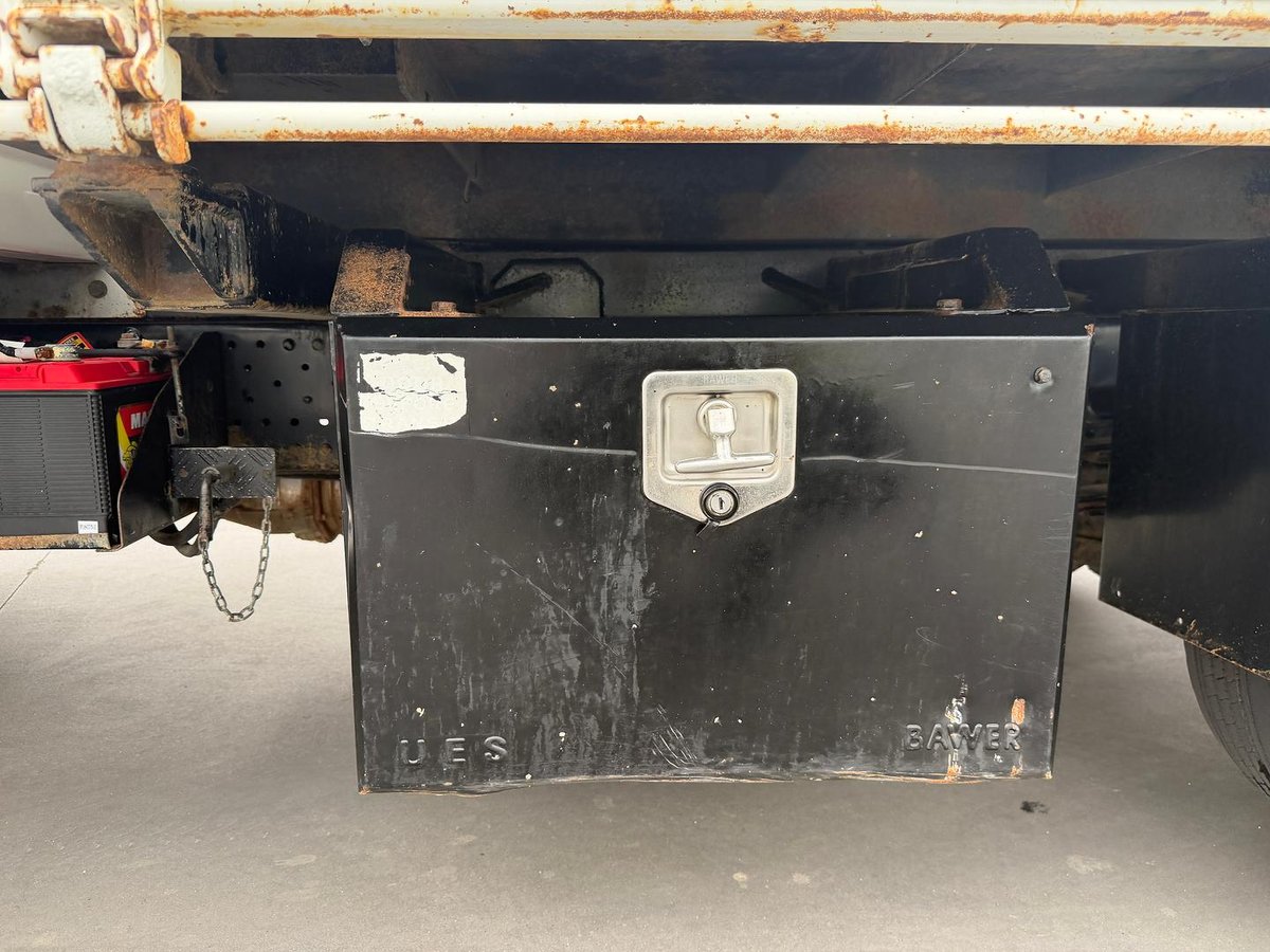 2008 Isuzu N Series NPR 400 image 15