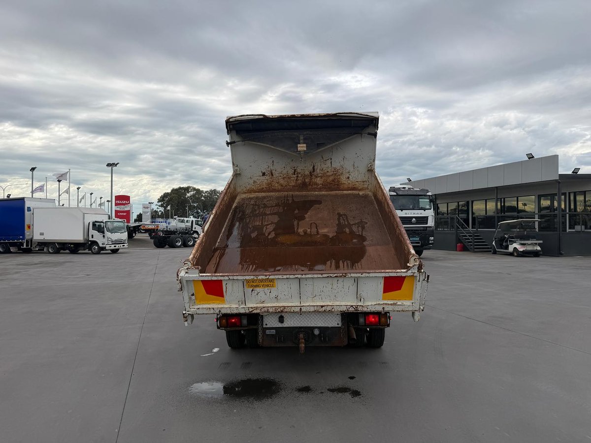 2008 Isuzu N Series NPR 400 image 20