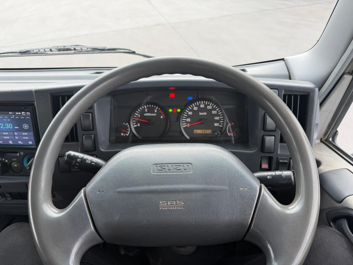 2008 Isuzu N Series NPR 400 image 27