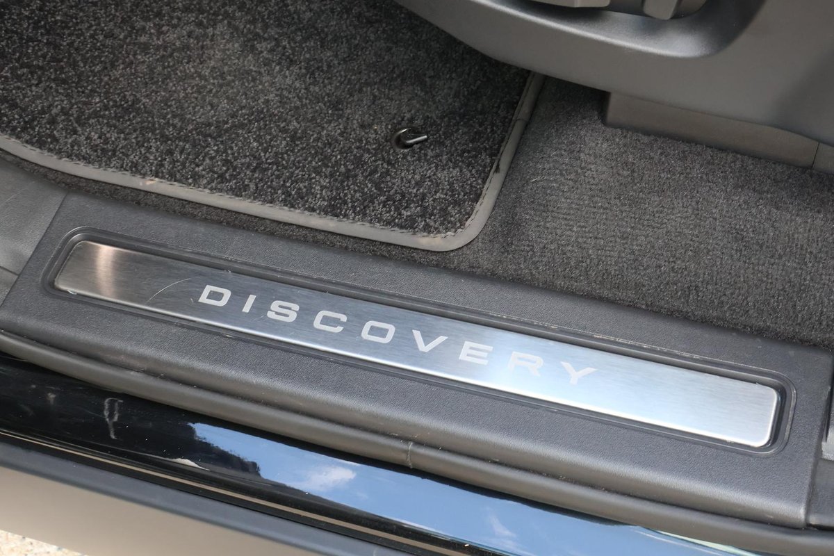2026 Land Rover Discovery D350 Dynamic SE Series 5 MY26 4X4 image 22