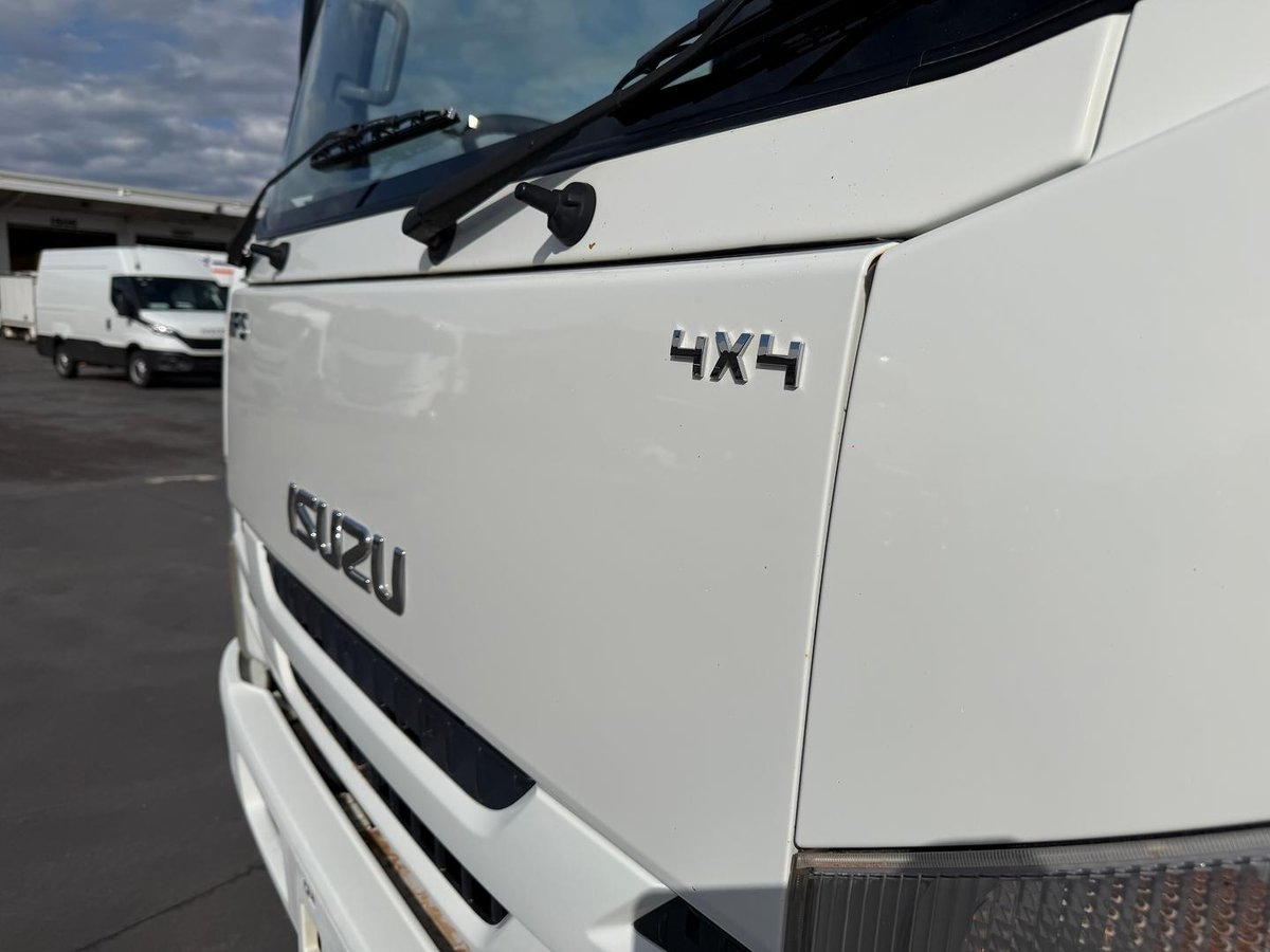 2019 Isuzu N Series NPS 45/75-155 image 18