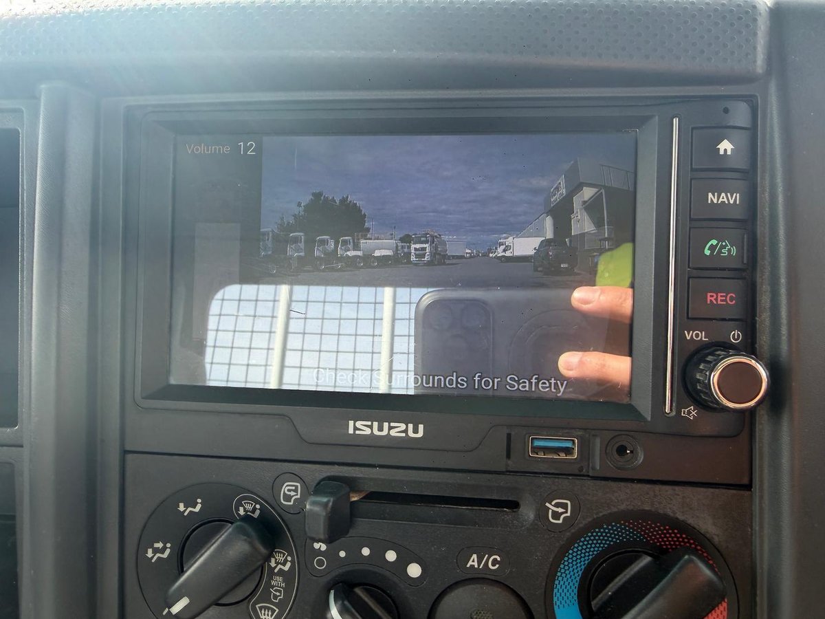 2019 Isuzu N Series NPS 45/75-155 image 25
