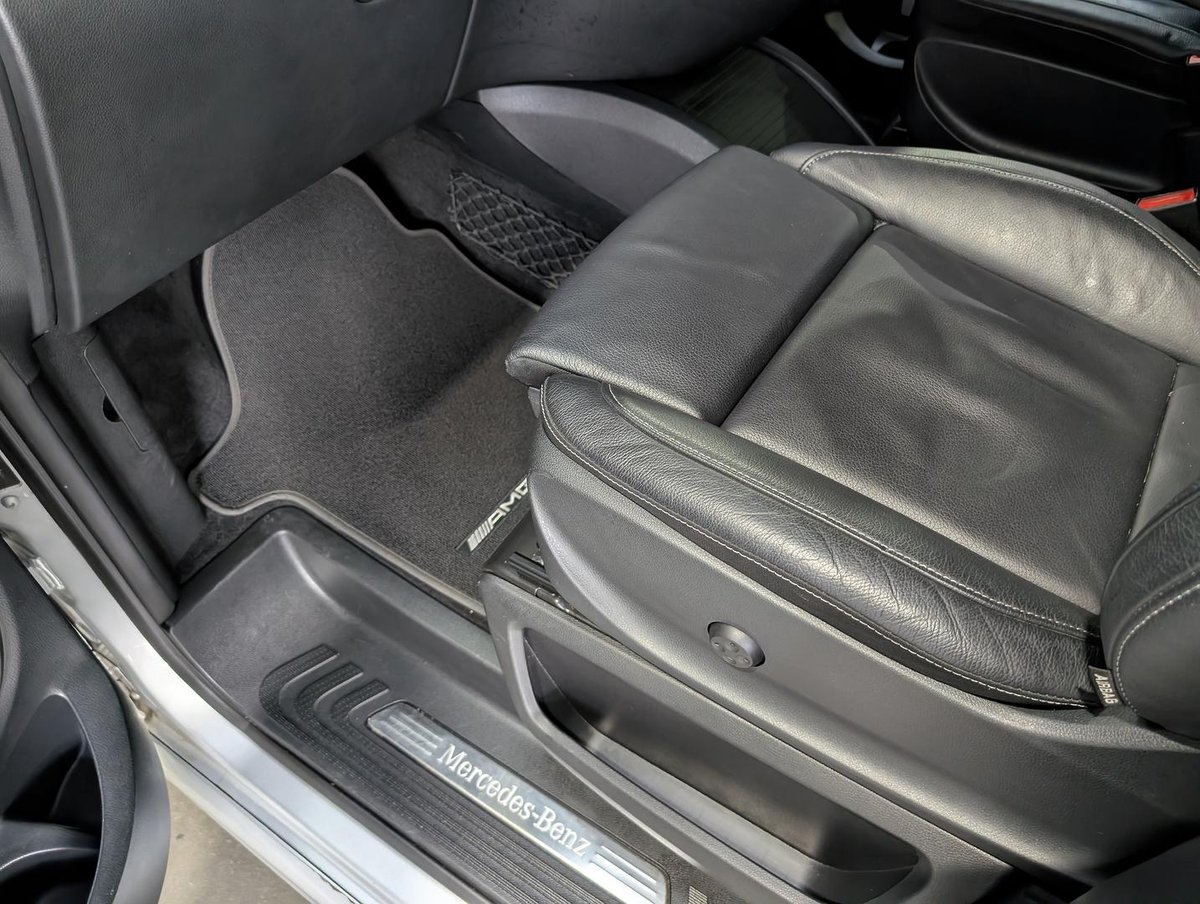 2024 Mercedes-Benz V-Class V300 d AMG Avantgarde 447 image 27