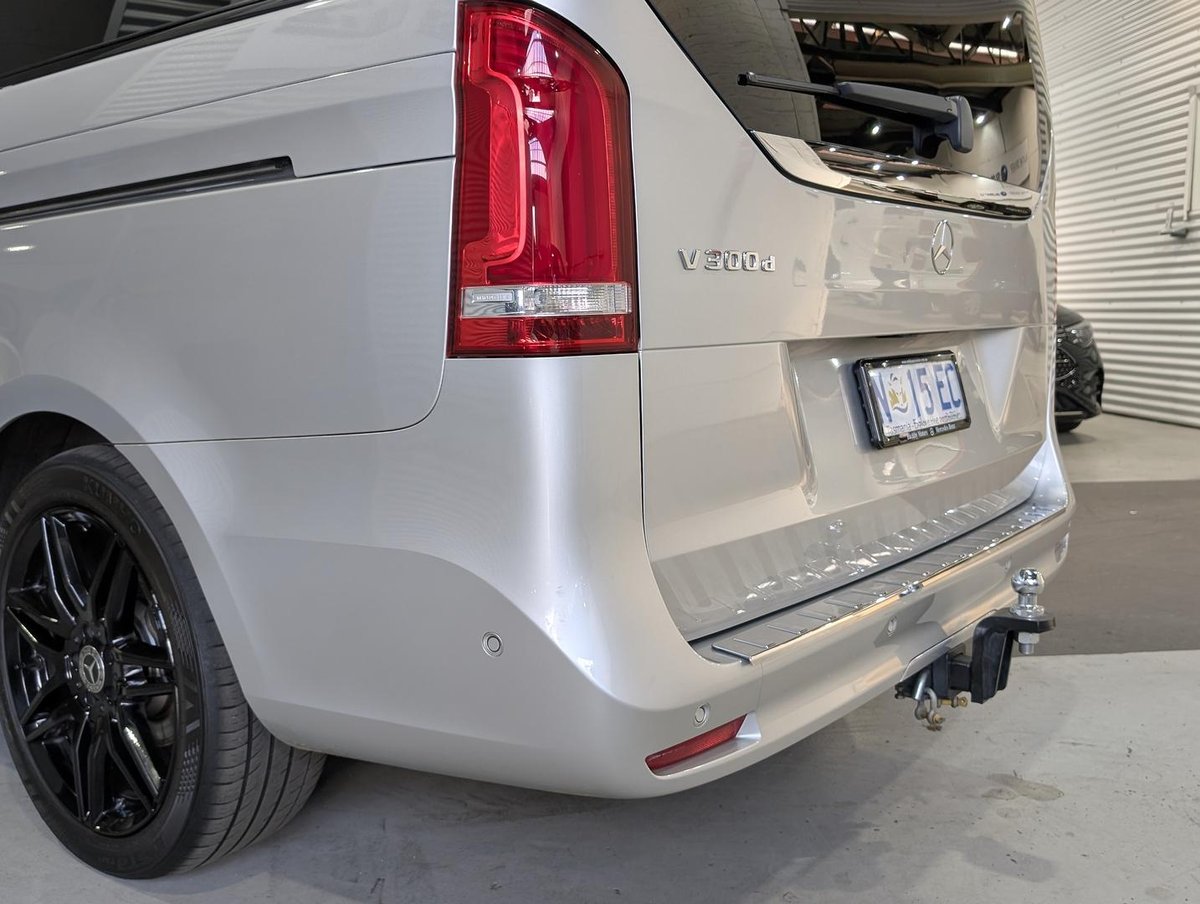 2024 Mercedes-Benz V-Class V300 d AMG Avantgarde 447 image 17
