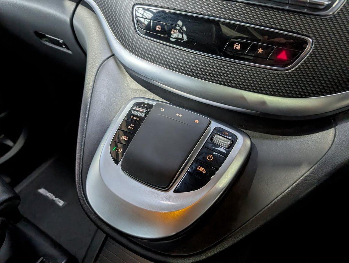 2024 Mercedes-Benz V-Class V300 d AMG Avantgarde 447 image 39