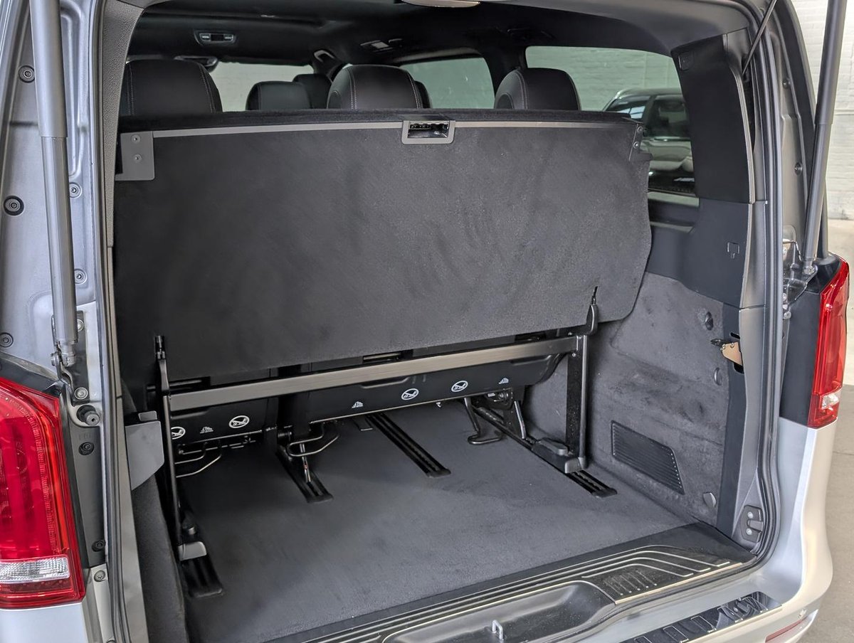 2024 Mercedes-Benz V-Class V300 d AMG Avantgarde 447 image 20