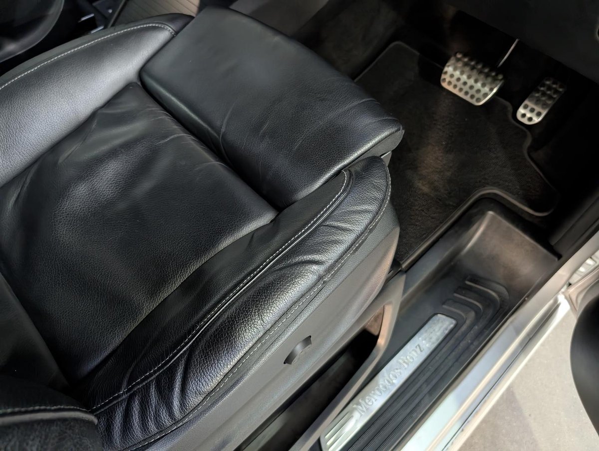 2024 Mercedes-Benz V-Class V300 d AMG Avantgarde 447 image 32