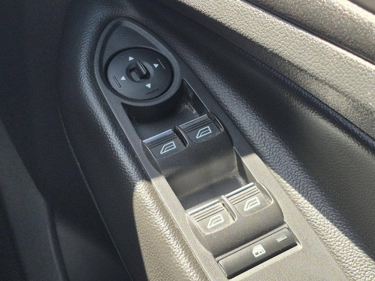 2017 Ford Escape Trend ZG AWD image 17