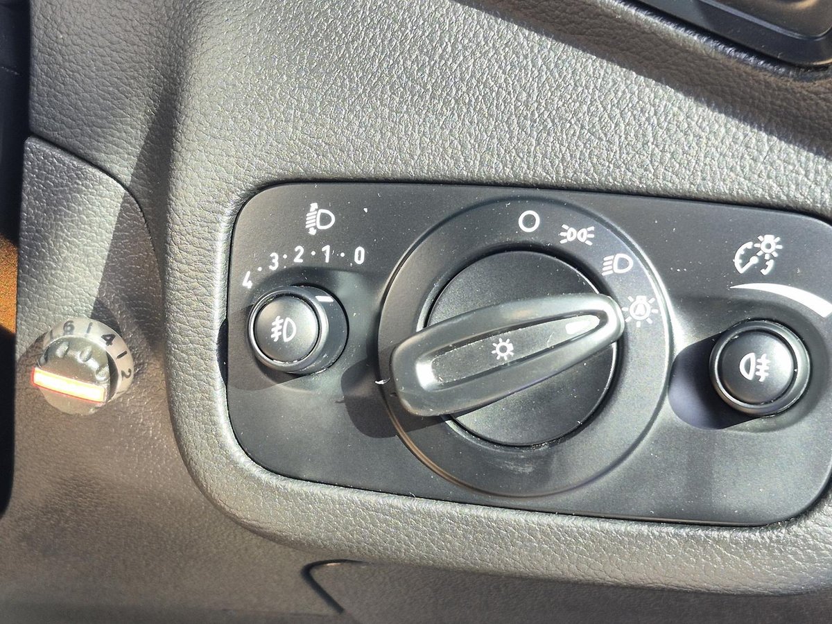 2017 Ford Escape Trend ZG AWD image 22