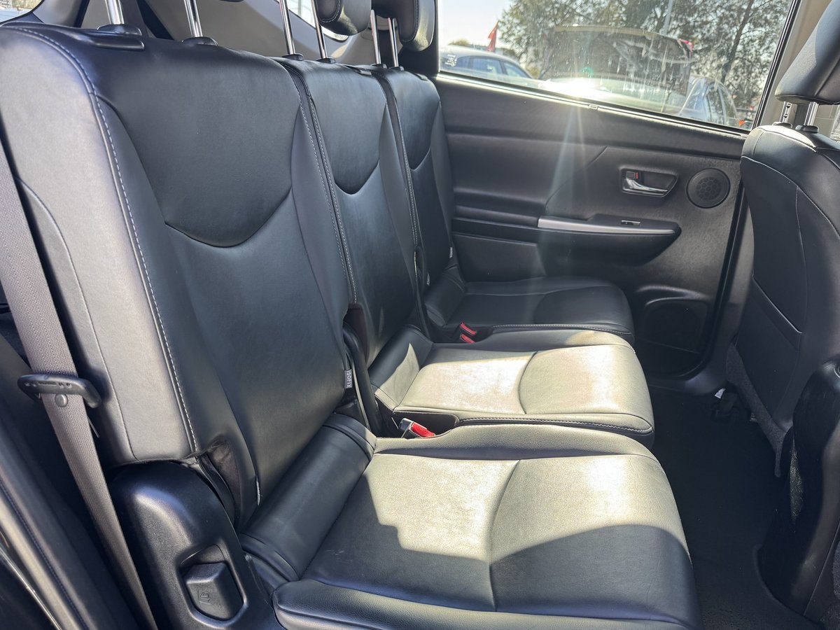 2019 Toyota Prius V i-Tech ZVW40R image 14