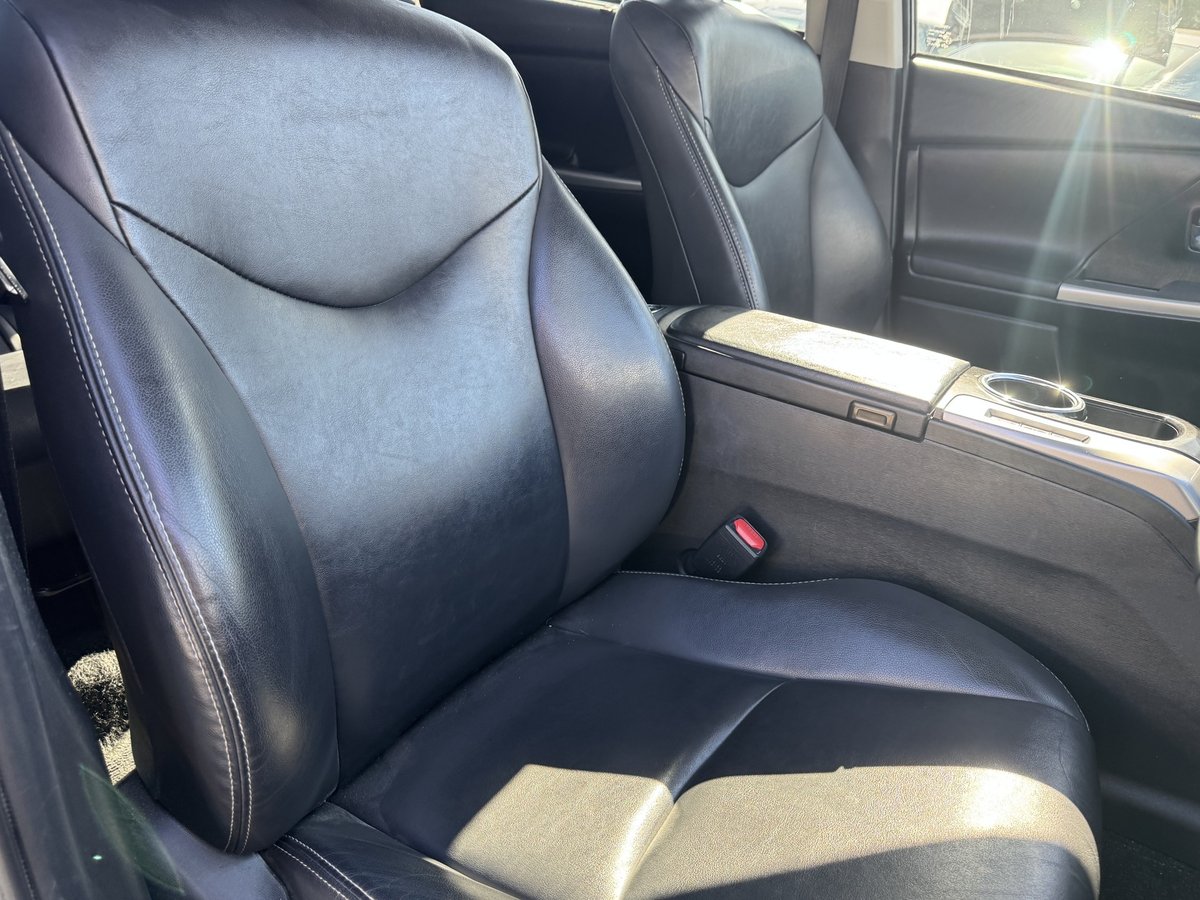 2019 Toyota Prius V i-Tech ZVW40R image 15