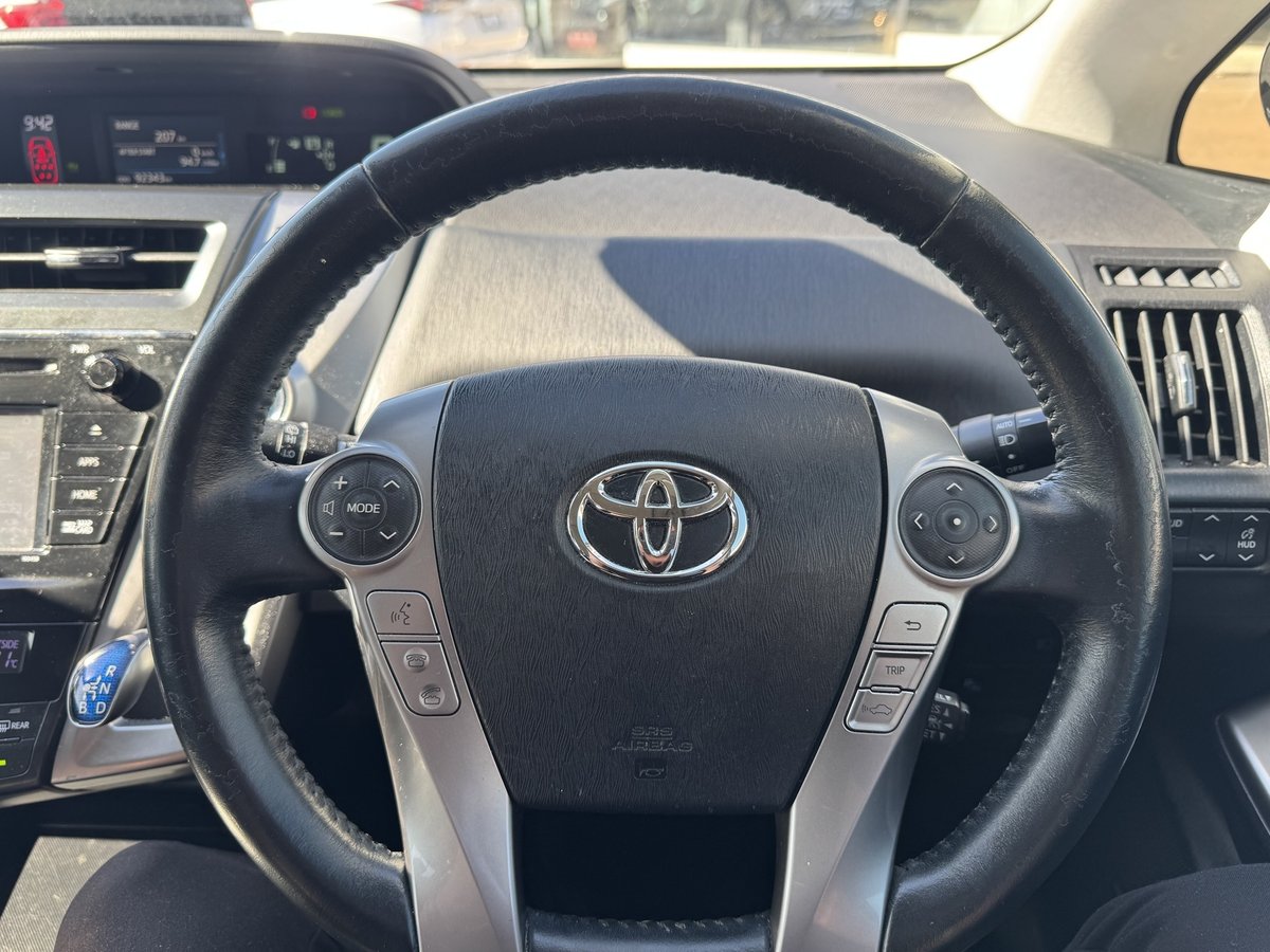 2019 Toyota Prius V i-Tech ZVW40R image 20