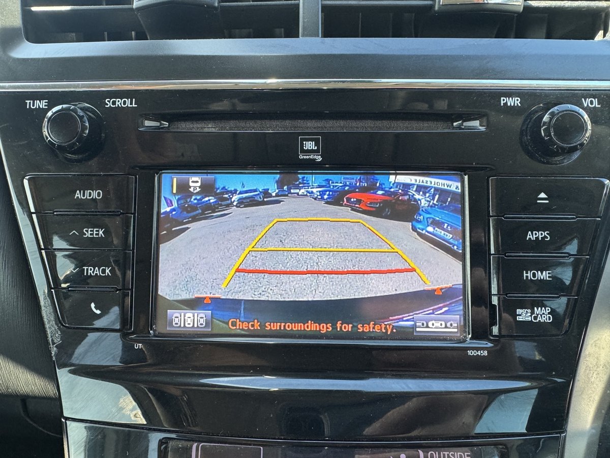 2019 Toyota Prius V i-Tech ZVW40R image 25