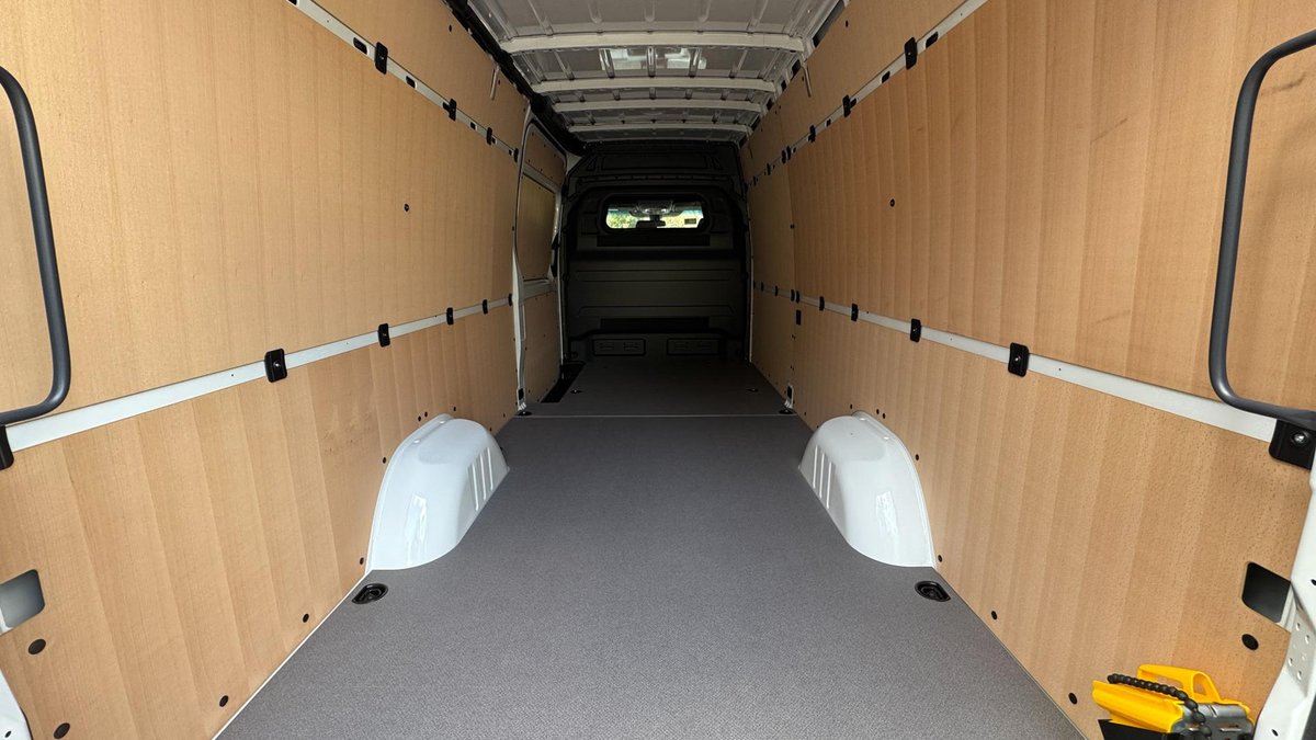 2026 Mercedes-Benz Sprinter image 14