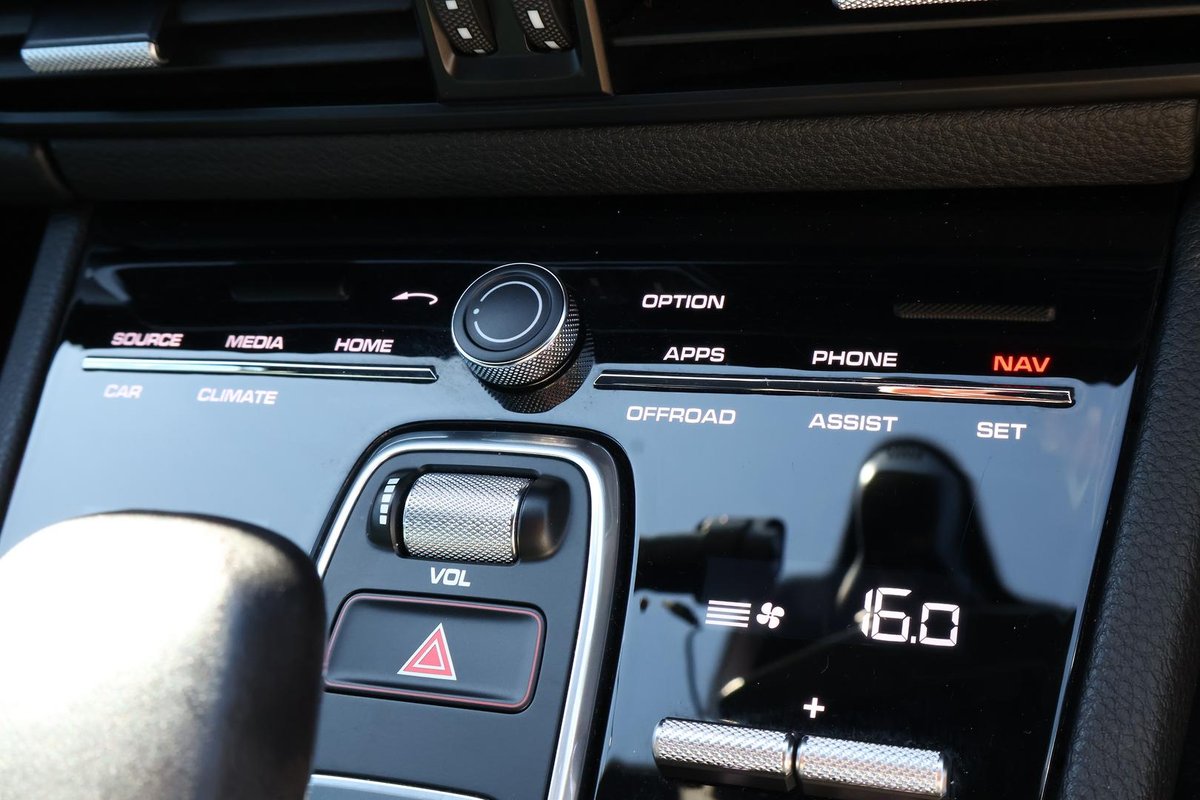 2021 Porsche Cayenne 9YA MY22 4X4 On Demand image 28